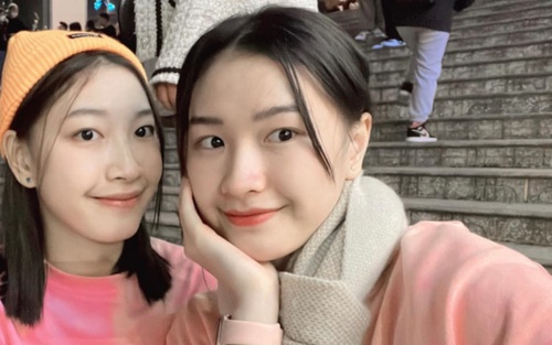 Chị em bóng chuyền đẹp như thiên thần, cô chị Kim Thanh như hoa khôi, cô em Mỹ Duyên giống siêu mẫu