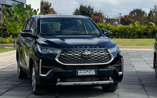 Loạt xe ra mắt Việt Nam tháng 5: Có xe sang, phổ thông, bán tải, giá dự kiến từ hơn 300 triệu đến gần 3 tỷ đồng