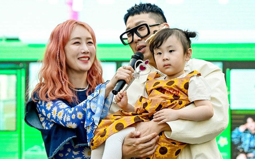Sao Running Man tiết lộ từng 'sống trong địa ngục' vì con gái mắc bệnh hiếm