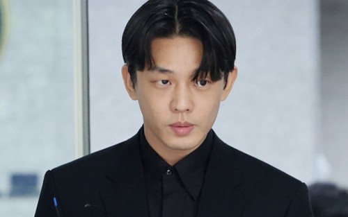 Yoo Ah In bị thẩm vấn 21 giờ trong lần triệu tập điều tra thứ hai