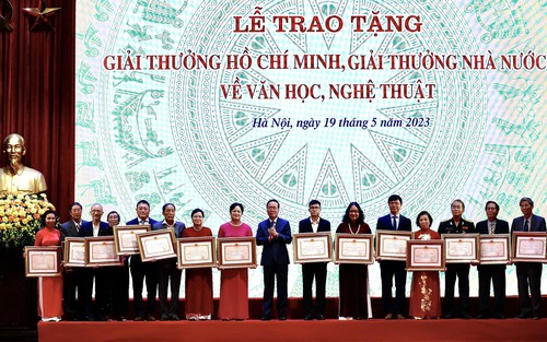 Lễ trao tặng Giải thưởng Hồ Chí Minh, Giải thưởng Nhà nước về văn học, nghệ thuật năm 2022