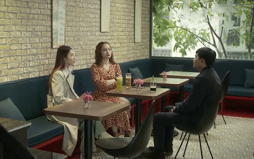Gia đình mình vui bất thình lình: Một “nhân vật” thoắt ẩn thoắt hiện trong cảnh quay gây sốt khiến khán giả “cười bò” 
