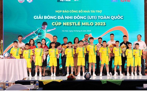 50 đội bóng tham dự giải bóng đá U11 toàn quốc
