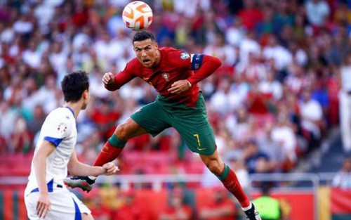 Kết quả bóng đá hôm nay 18/6: Bruno Fernandes làm lu mờ Ronaldo, Brazil hủy diệt Guinea