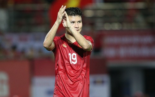 Quang Hải đàm phán bất thành với CLB cũ trước khi gia nhập CAHN FC, buộc Hà Nội phải tìm tân binh khác thay thế
