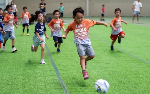 JFA UNIQLO SOCCER KIDS lần đầu đến Việt Nam