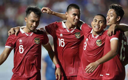 U23 Indonesia gây sốt khi ghi bàn từ ném biên vào lưới Thái Lan