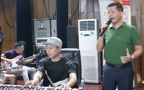 NSƯT Đăng Dương: Chỉ muốn lên ngay sân khấu trình diễn 'Tổ Quốc gọi tên mình'