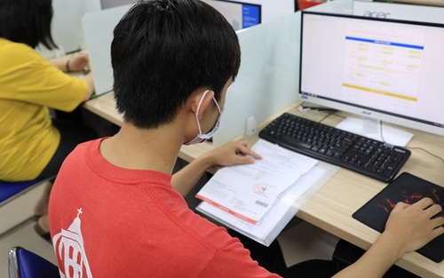 17h hôm nay 6/9, hết hạn xác nhận nhập học trực tuyến