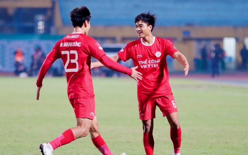 Sao U17 Việt Nam mở tỉ số, Viettel thua ngược trước CLB Hàn Quốc ở chung kết trong ngày Hoàng Đức đá hỏng 11m