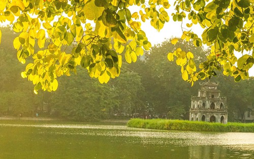 Bắc Bộ tăng nhiệt, Thủ đô Hà Nội trưa chiều hửng nắng