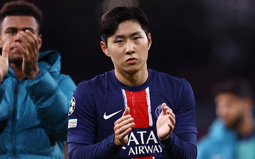 Báo Hàn đưa ra thống kê đáng buồn của Lee Kang In ở trận thua Arsenal, chỉ ra sai lầm chiến thuật của HLV PSG