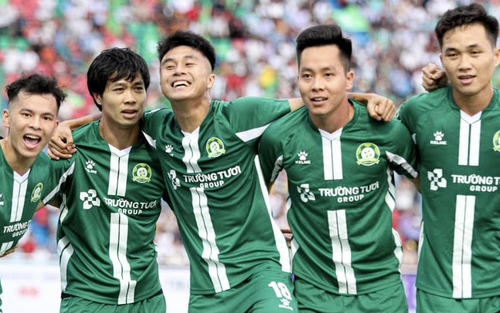 Tin nóng bóng đá Việt 21/10: Công Phượng đua Vua phá lưới giải hạng Nhất, Văn Toàn nghỉ thi đấu dài hạn