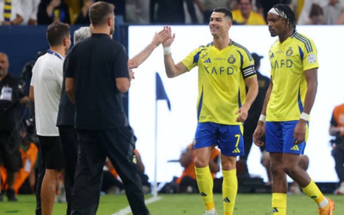Ronaldo 'nổ súng' trận thứ 4 liên tiếp, Al Nassr tiếp tục cuộc đua tam mã tại Saudi Pro League