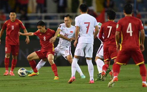 Nhà vô địch AFF Cup của ĐT Việt Nam phải nhập viện điều trị