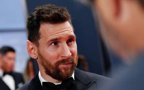 Messi được đề cử, Ronaldo vắng mặt ở giải The Best 2024, cộng đồng mạng tranh cãi dữ dội 