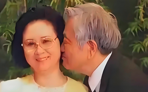 Quỳnh Dao trong ngày Bình Hâm Đào qua đời, thừa nhận từng oán trách chồng trong suốt 16 năm