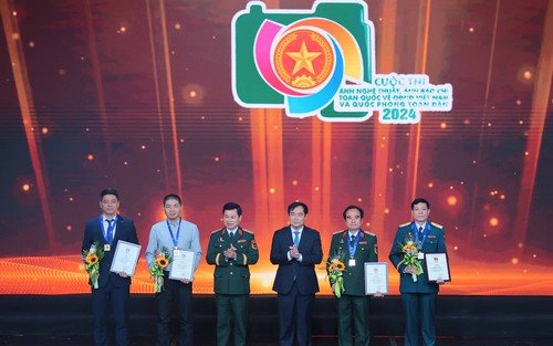 48 tác phẩm đoạt giải Cuộc thi ảnh báo chí, ảnh nghệ thuật toàn quốc "80 năm Quân đội Anh hùng"
