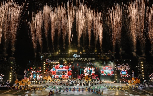 Khai mạc Festival Hoa 2024: Đà Lạt lãng mạn và rực rỡ qua bàn tay Tổng đạo diễn Phạm Hoàng Giang