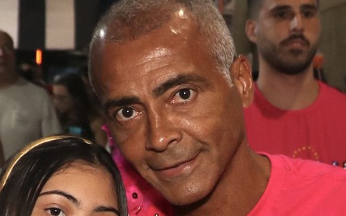 Romario nhận ngang tầm với Messi và Ronaldo; chỉ có Pele và Maradona giỏi hơn mình