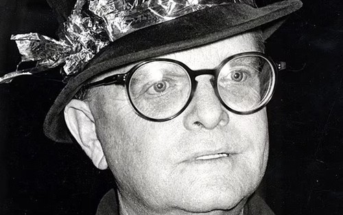 Những năm cuối đời đầy bi kịch của tiểu thuyết gia Truman Capote