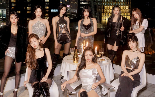 Twice được khuyên 'giải nghệ' sau màn tái xuất thất bại, kém xa Blackpink