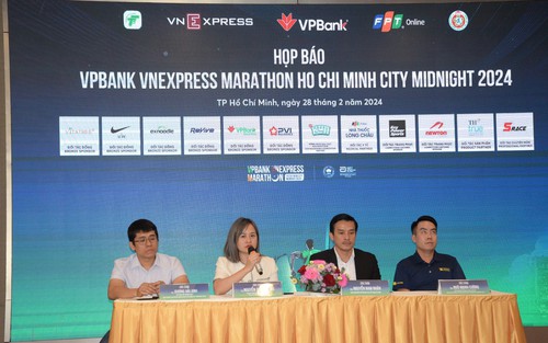 Hơn 11 nghìn người tham gia giải chạy đêm TP.HCM