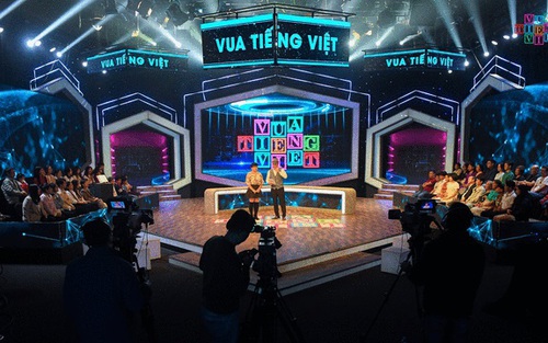 Phong ba bão táp 'Vua tiếng Việt'