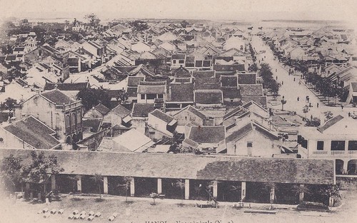 Ảnh = Ký ức = Lịch sử (kỳ 94): 'Mái ngói thâm nâu'