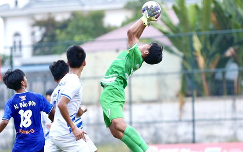 Đàn em Hoàng Đức chơi cực hay tại giải U19 quốc gia