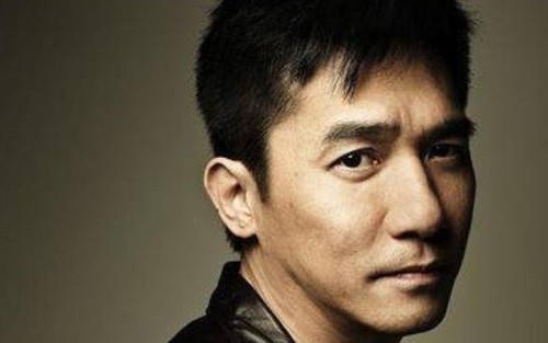 Ở tuổi U70, chứng sợ xã hội của tài tử Lương Triều Vỹ ngày càng khó che giấu 
