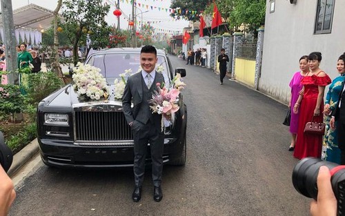Quang Hải chọn siêu xe 16 tỷ 'rước nàng về dinh' khiến người hâm mộ trầm trồ