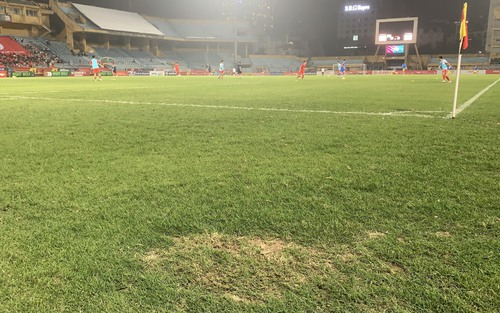 SVĐ Hàng Đẫy bỗng ‘thu nhỏ’ ở trận Viettel vs Quảng Nam khiến CĐV bất ngờ