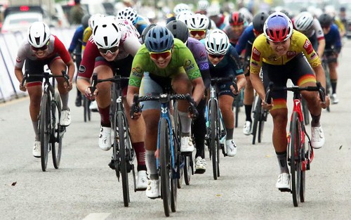 Kết thúc giải đua xe đạp Tour of Thailand 2024: Bài học lớn cho Nguyễn Thị Thật