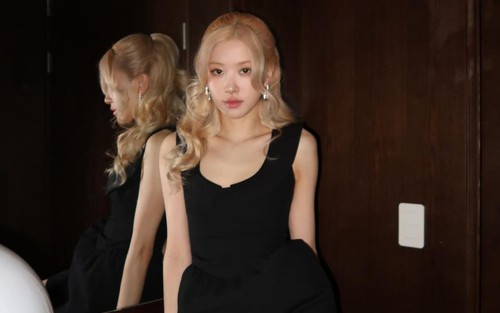 Rosé Blackpink xuất hiện tự tin sau tin đồn phẫu thuật