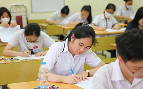 Hà Nội tuyển khoảng 61% số học sinh vào lớp 10 công lập