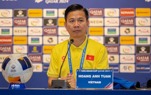 HLV Hoàng Anh Tuấn muốn học trò quên ngay Kuwait, tập trung thắng Malaysia