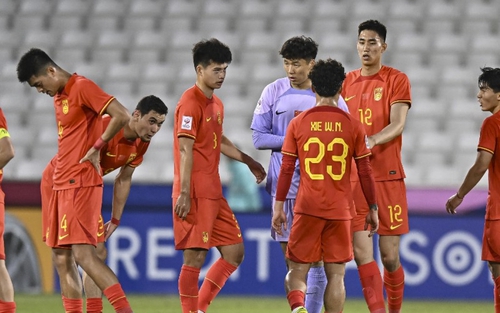 2 đội tuyển của Trung Quốc bị loại trong cùng 1 ngày ở các giải của AFC