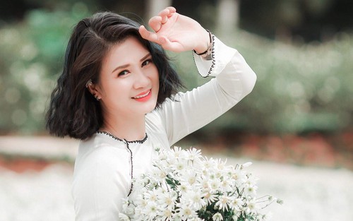 Hoa khôi Kim Huệ báo tin vui sau nhiều năm ly hôn, cuộc sống sang trang mới ngập tràn hạnh phúc