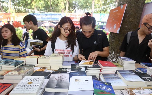 Ngày Sách Việt Nam: Khơi dậy tình yêu sách và văn hóa đọc trong giới trẻ