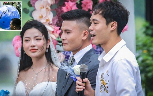 Quang Hải và Chu Thanh Huyền báo tin cực vui tại tiệc cưới ngoài trời