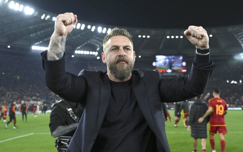 Daniele De Rossi đang làm nên những điều kỳ diệu tại Roma