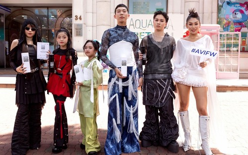 NTK Phạm Trần Thu Hằng và học trò đạt The Best Street Style tại Tuần lễ Thời trang Quốc tế Việt Nam 2024
