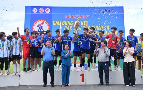 Kết thúc giải bóng đá U15 các dân tộc thiểu số tỉnh Điện Biên Cup - Cúp HIUP 2024