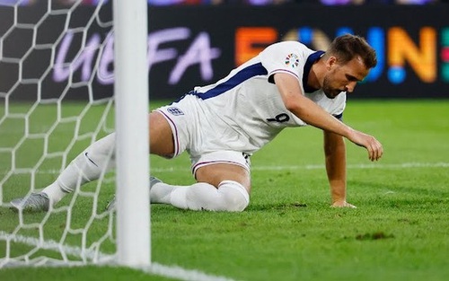 Nhật ký EURO bằng thơ (Anh - Slovenia 0-0): Để nỗi buồn theo mãi