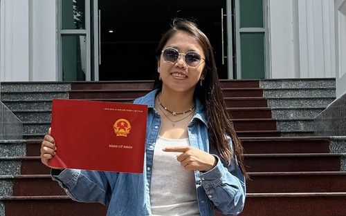 Huỳnh Như bất ngờ khoe thêm chiến tích, nhận lời mời từ châu Âu