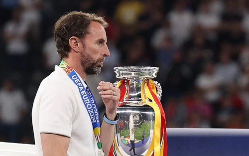 Tin nóng EURO 15/7: Thua chung kết EURO, Southgate vẫn được khen ngợi; HLV Tây Ban Nha vui sướng với chức vô địch