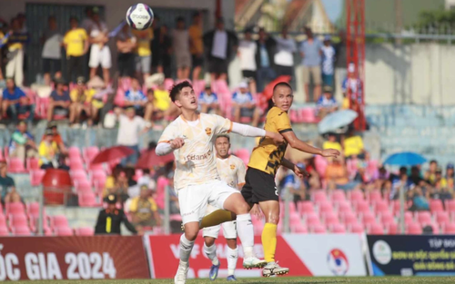 'Đại gia' mới của bóng đá Việt Nam chơi lớn, chiêu mộ cùng lúc 16 ngôi sao V-League