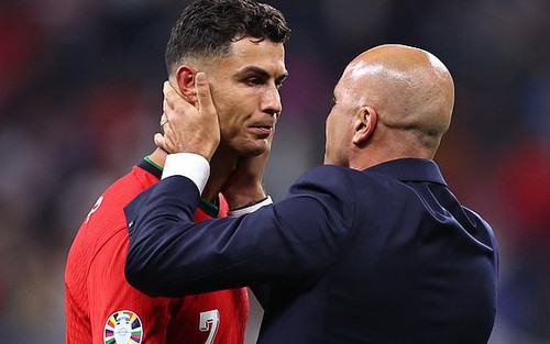 Bồ Đào Nha cần loại Ronaldo nếu muốn vô địch EURO 2024
