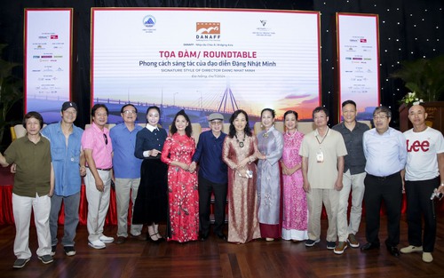 NSND Lan Hương, NSND Minh Châu, NSƯT Quách Thu Phương bật khóc khi "hội ngộ" đạo diễn Đặng Nhật Minh